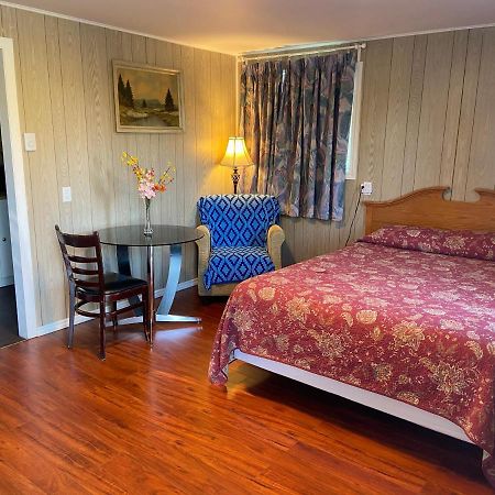 Motel Des Erables Coteau-du-Lac Esterno foto