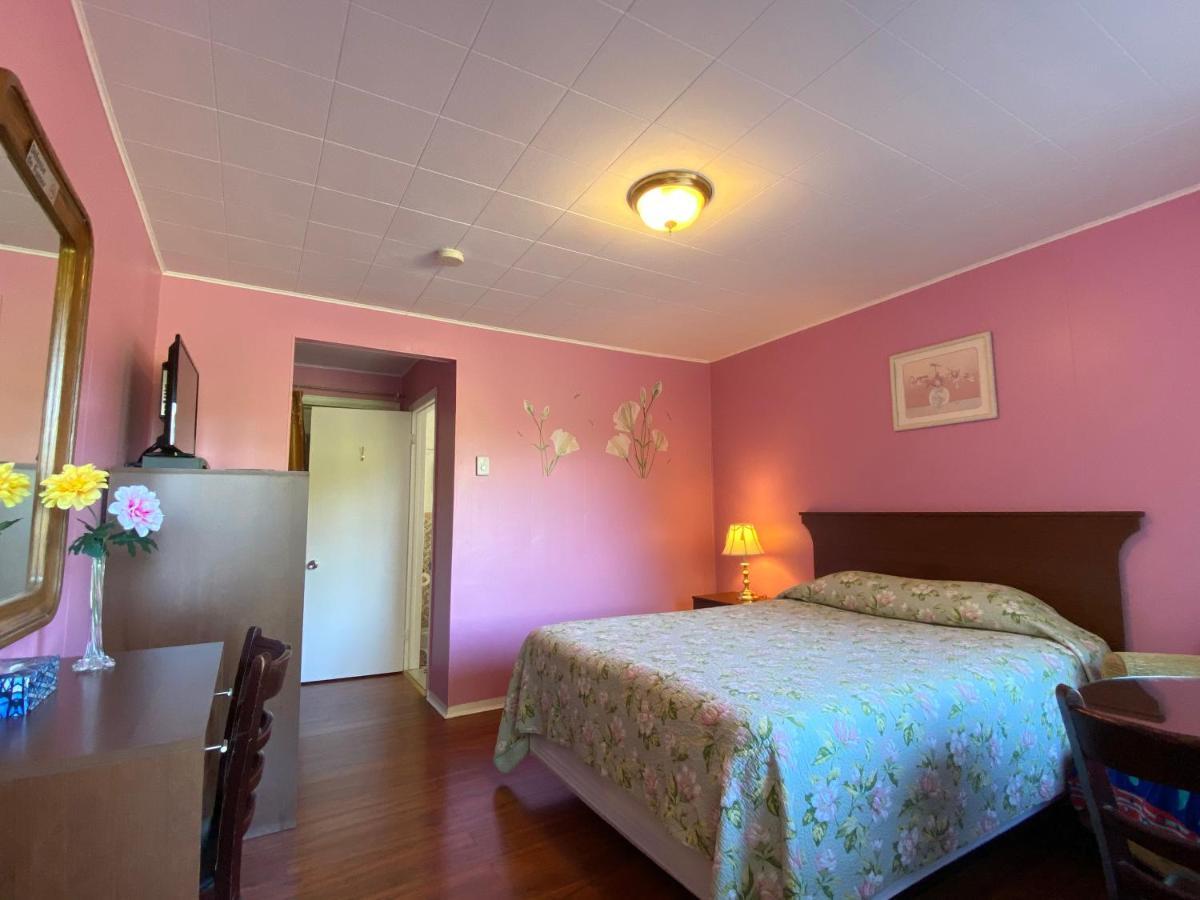 Motel Des Erables Coteau-du-Lac Esterno foto