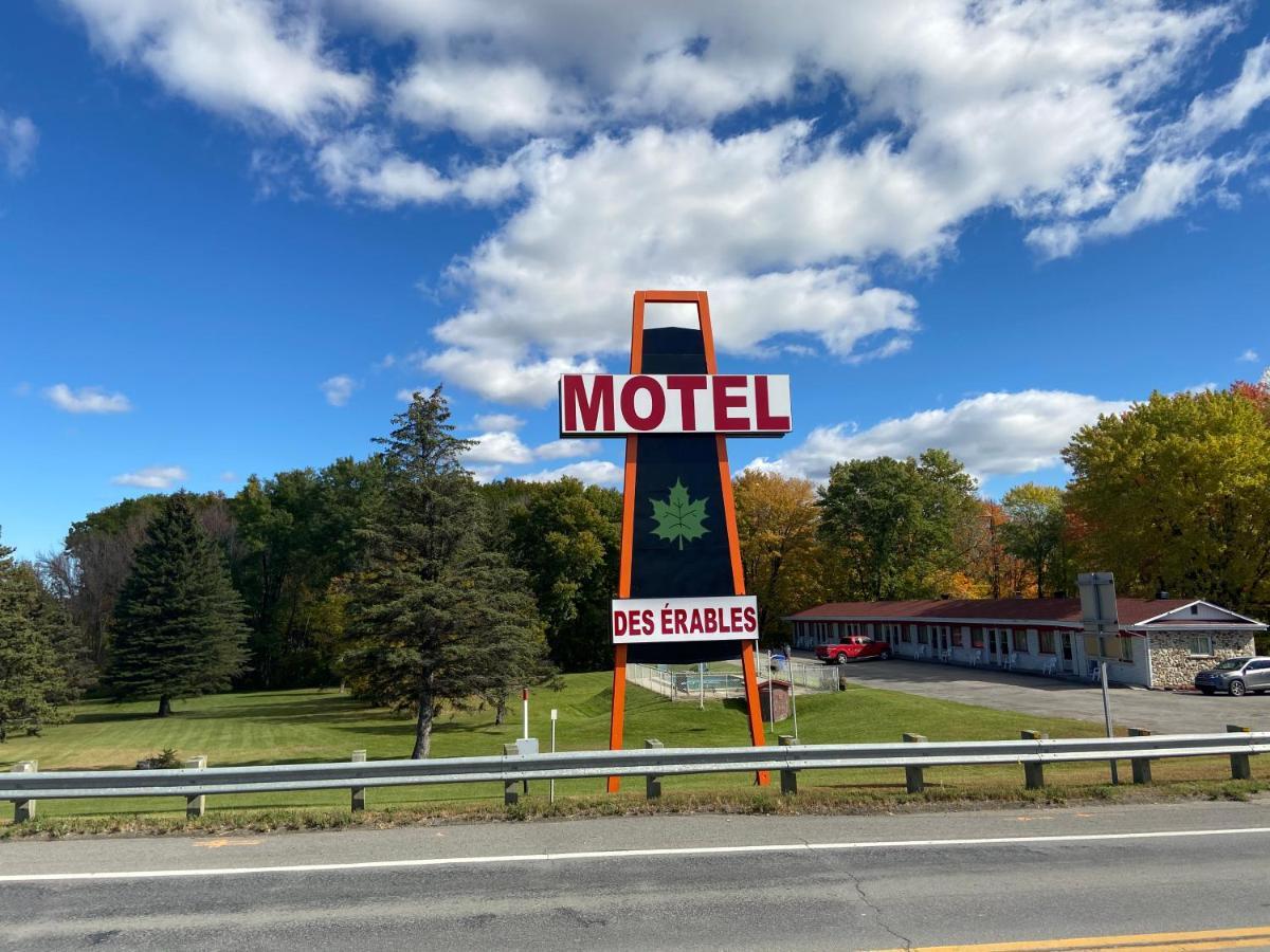 Motel Des Erables Coteau-du-Lac Esterno foto