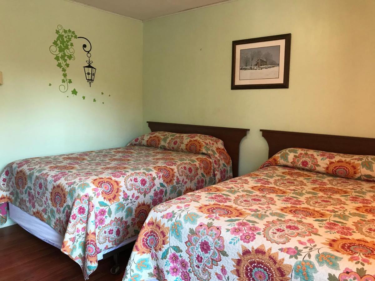 Motel Des Erables Coteau-du-Lac Esterno foto