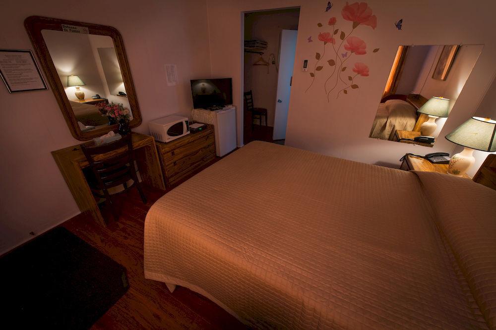 Motel Des Erables Coteau-du-Lac Esterno foto