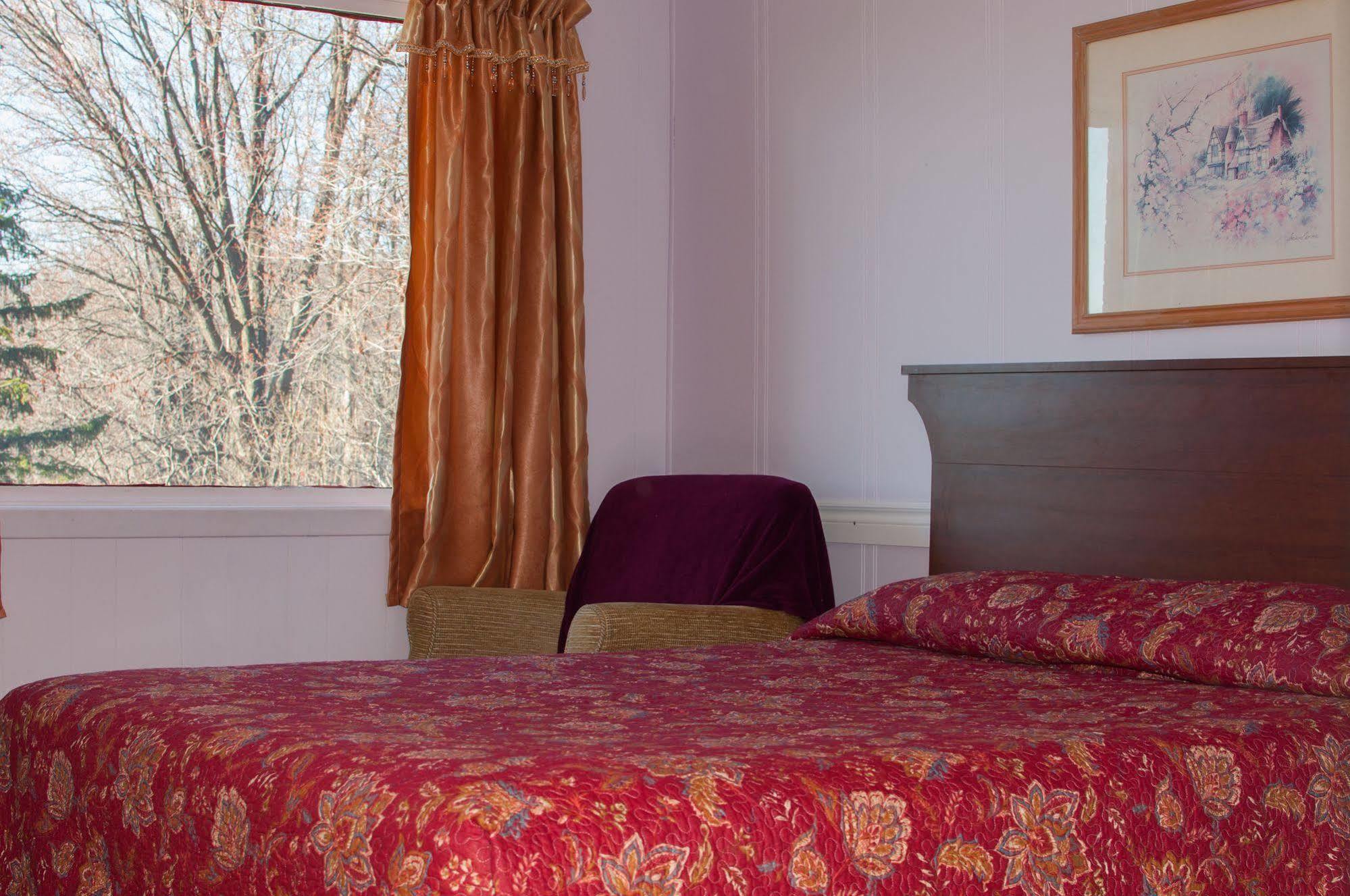 Motel Des Erables Coteau-du-Lac Esterno foto